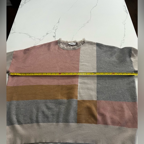 THML colorblock sweater with fringe size L great condition - Picture 7 of 8